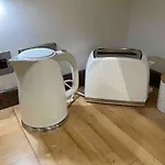 Large 4 Bed Appartamento *