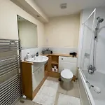 Br דירה *