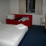 Travelodge Airport Ratho Station 3*