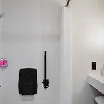 Moxy Otel