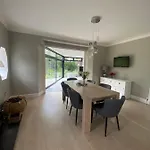 Villa Gorgeous Family 15 Mins From Centre Edinburgh