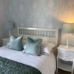 Gorgeous Family 15 Mins From Centre *