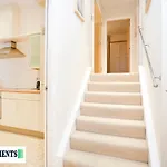 Large 2 Bed Centre - Free Parking *