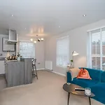 Cosy Modern Flat - Pass The Keys 公寓