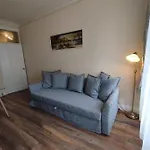 아파트 2 Bedrooms Flat Central Edinburgh, Sleeps 6, In The Shadow Of Holyrood Park And Arthur's Seat With Free Parking, Two Bed 에든버러