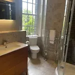 Private Guest In Georgian Townhouse In Centre