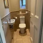 Δωμάτια σε οικογενειακή κατοικία Private Guest In Georgian Townhouse In Centre
