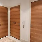 Spacious 2 Bedroom 公寓