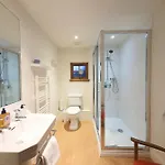 2-bedroom With Parking - Ground Floor Edinburgh