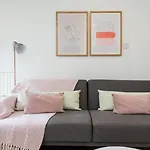 Lady Wynd - 1 Bed شقة