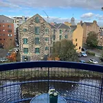 Apartman My Waterfront Apartment, Views Over Water Of Leith Edinburgh