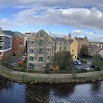 My Waterfront Apartment, Views Over Water Of Leith *