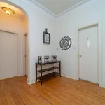 Large Corner