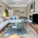 Apartament Elegant 2bed-central -by Homes Edynburg