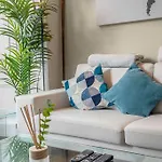 Elegant 2bed-central -by Homes Apartament *