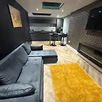 Murrayfield Stadium Basement ,murieston -3 Bed 3 Bath Édimbourg