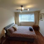 3 Bed House In - Private Parking Édimbourg