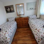 3 Bed House In - Private Parking Édimbourg
