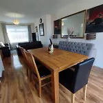 3 Bed House In - Private Parking * Édimbourg