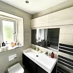 Immanuel House - Modern Luxury Victorian 1872 - Free Parking & Superfast Fibre Optic Wifi Διαμέρισμα