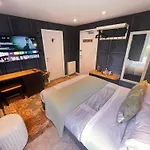 Rosehall Πανσιόν 4*