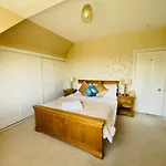 Gorgeous Family 15 Mins From Centre *