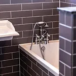 Montgomery Large 2 Bedroom Flat - 5 Mins Walk To Centre