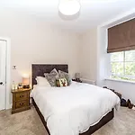 Montgomery Large 2 Bedroom Flat - 5 Mins Walk To Centre * Эдинбург