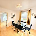 Διαμέρισμα 3 Bed House With 6 Beds By Sensational