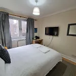 Arthur St Apartment *