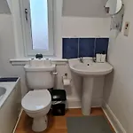 Arthur St Apartment