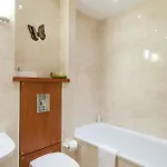 Διαμέρισμα Holyrood Road Park - 379 *