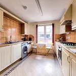 Guestready - Bright Near New Town *