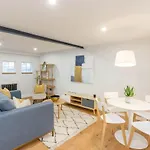 Dragon - Yukina - 2 Bed Centre House With Garden *