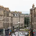 Hotel The Broughton Townhouse 3*
