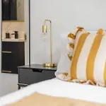 Modern 2 Bed *