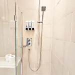 Apartment Spacious 2 Bedroom In The Heart Of New Town