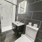 Apartment Spacious 2 Bedroom In The Heart Of New Town