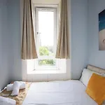 Comfortable And Spacious Retreat By The Meadows! Εδιμβούργο