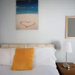 Διαμέρισμα Comfortable And Spacious Retreat By The Meadows!