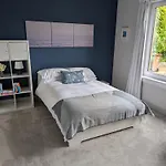 Beautiful Double Homeshare Great Location منزل للإقامة إدنبرة