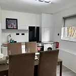 Lejlighed Cozy 2 Bedrooms With Private Parking Space And Garden *