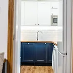 Large Bedroom, Close To Airport And Centre * Edimburgo