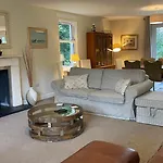 Estate At Carberry Tower 別荘 エディンバラ