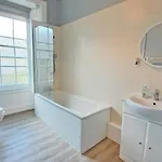 Spacious Victorian In Appartamento *