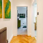 Cosy Apartment, Free Street Parking Edinburgh