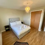 Appartamento Luxury Spacious 4 Dbl Br House With Free Parking Edimburgo
