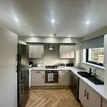 Appartamento Luxury Spacious 4 Dbl Br House With Free Parking *
