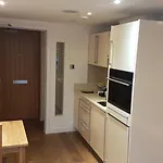 Aparthotel Cs Exclusive Of Princess Street West End Edimburgo