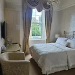 Highfield Gæstehus 4*